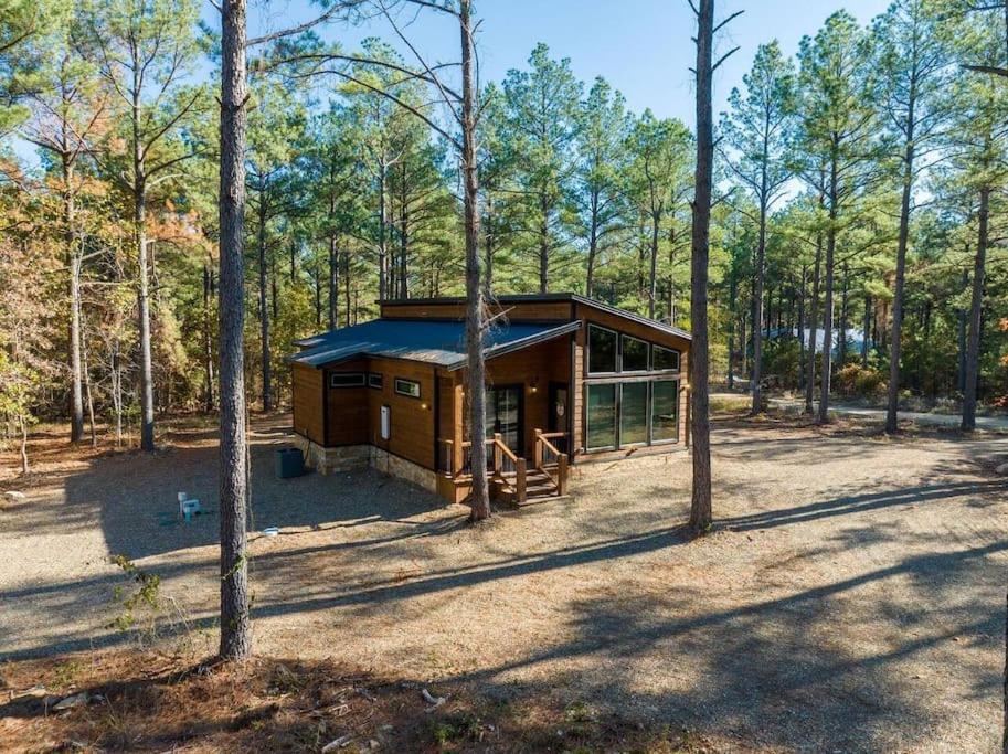 Holiday home The Blaylock Cabin, 2 King, Hot Tub, Pet Friendly! *